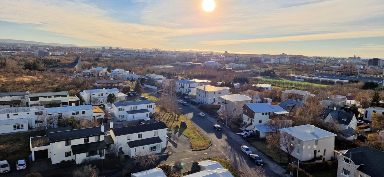 Panoramic Studio Apartment With Stunning View - Free Parking Reykjavik Exterior photo
